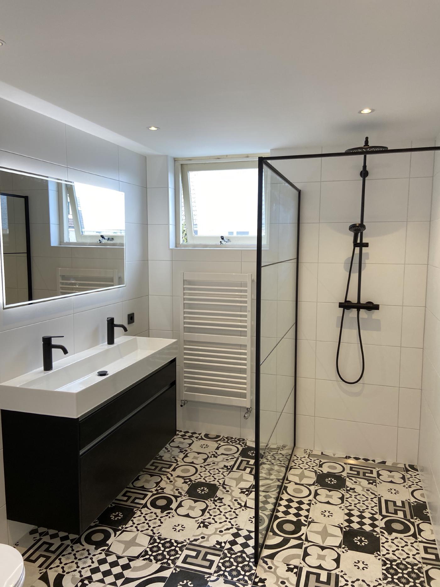 Img gallery foto badkamer 1